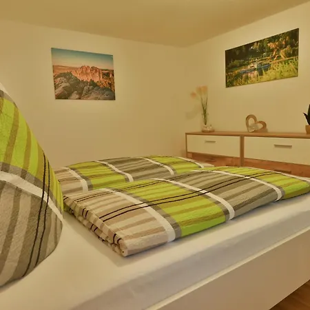 아파트 Wanderlust *